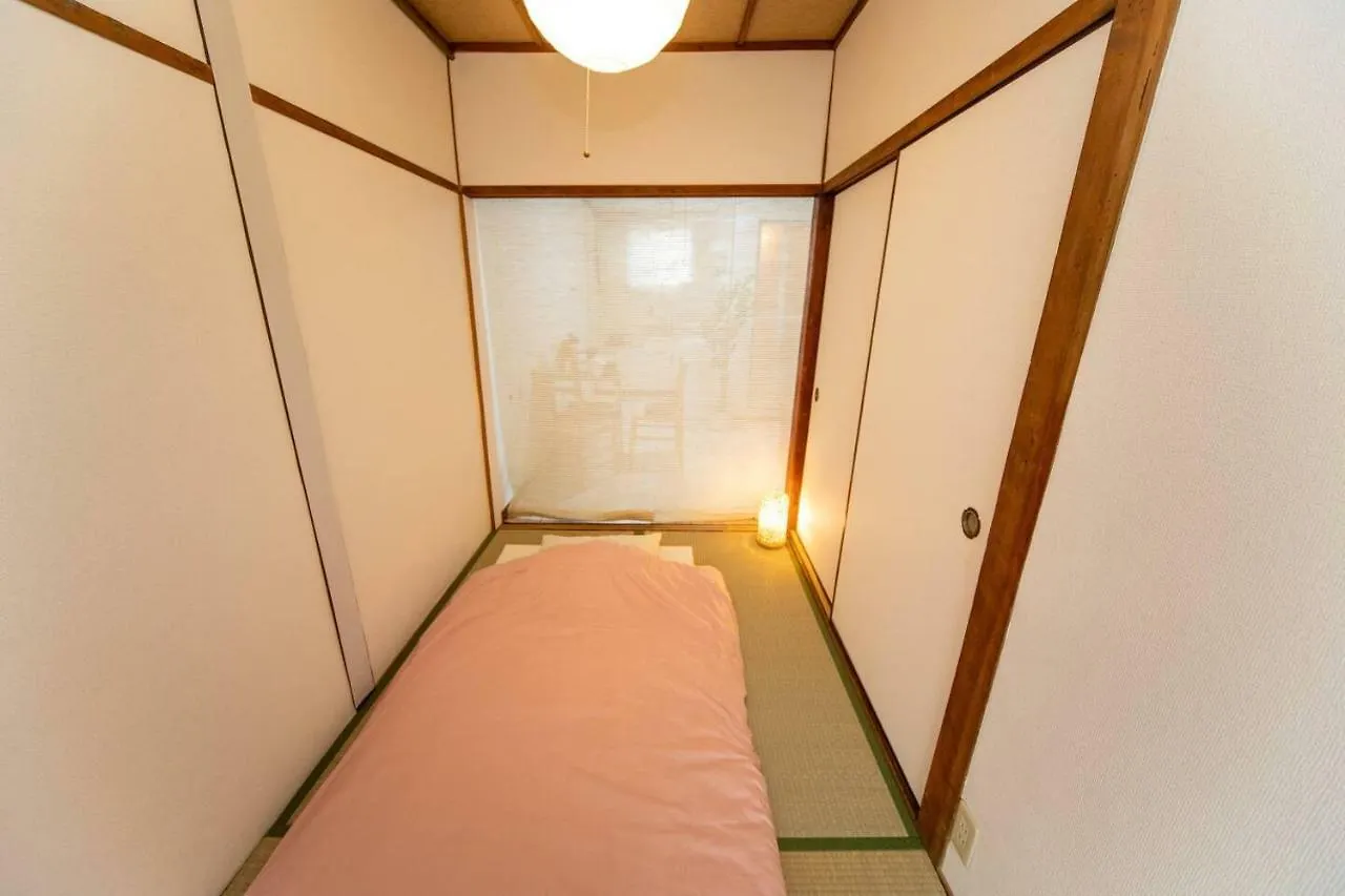 Usj House Apartment Osaka 0*,